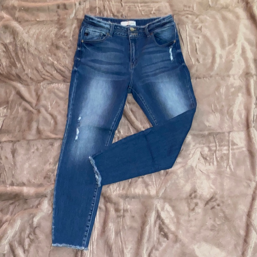KanCan size13/30 distressed edges jeans